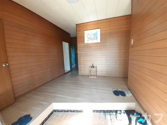 宇土市走潟町の中古一戸建の玄関