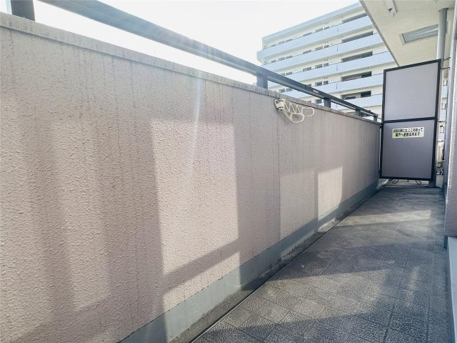 サクラメント今宿のバルコニー