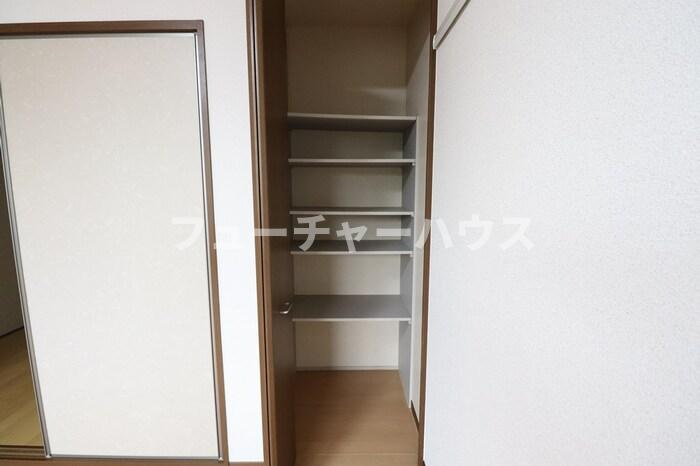 カーサ・デ・三の丸　Ａの収納