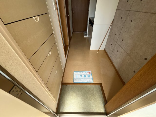 ナイスワン太子の玄関