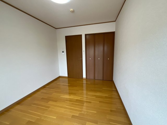 ナイスワン太子の洋室