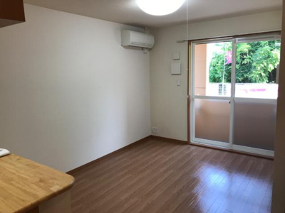 【居間・リビング】 | ハイツメープル | リビング