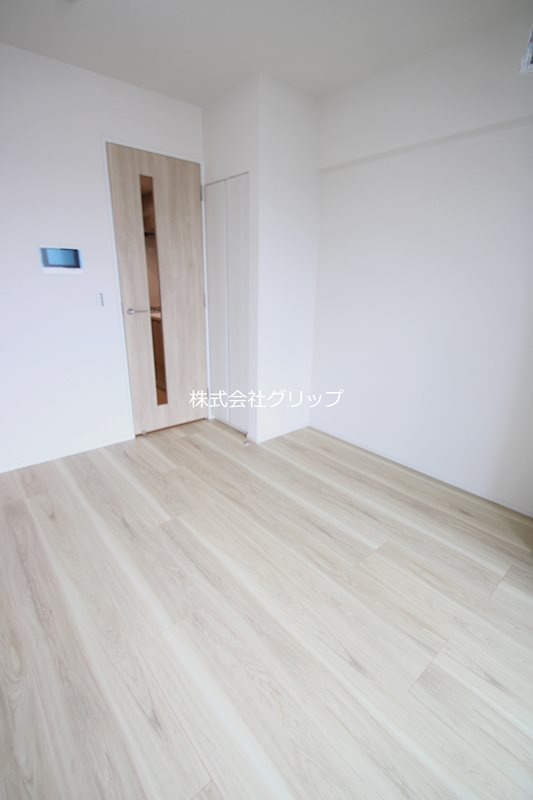 ブランシエスタ横浜高島町の洋室