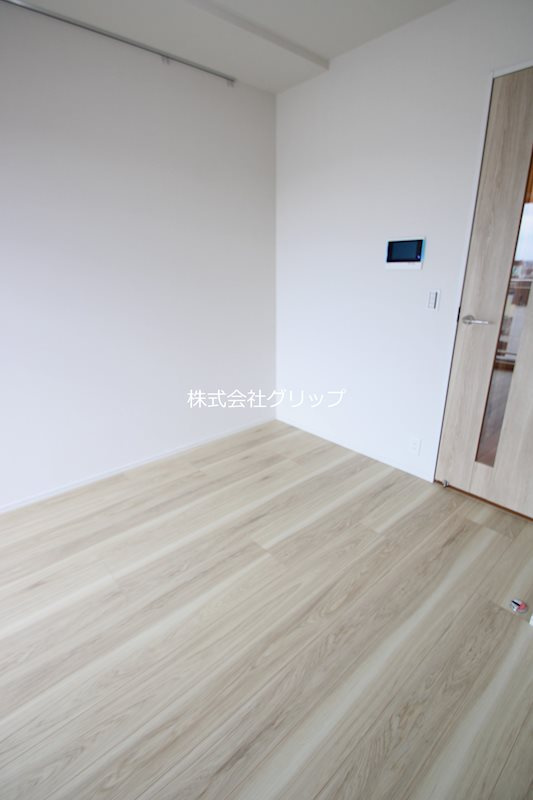 ブランシエスタ横浜高島町の洋室