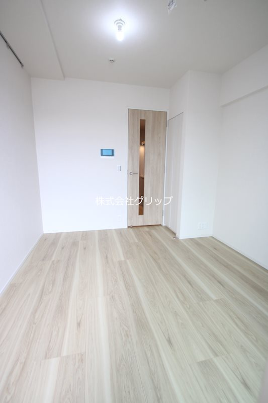 ブランシエスタ横浜高島町の居間・リビング