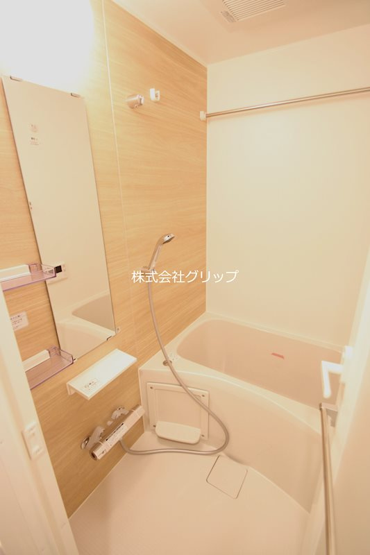 ブランシエスタ横浜高島町の浴室