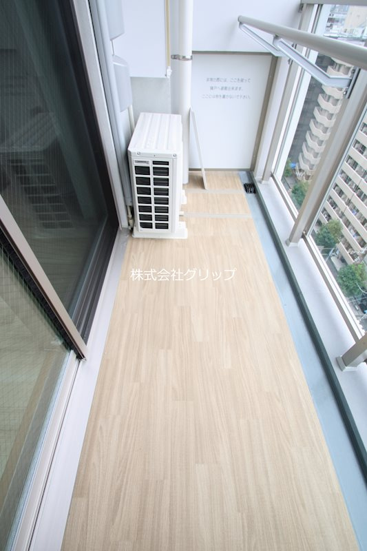 ブランシエスタ横浜高島町のバルコニー