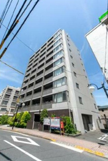 【外観】 | 鉄筋コンクリート造のがっちりとした建物。