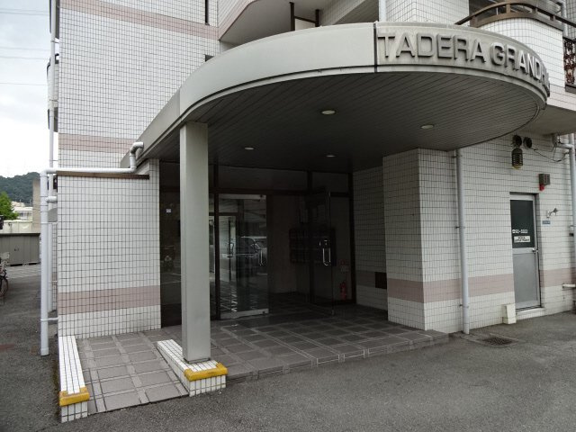 田寺グランドヒルズのエントランス
