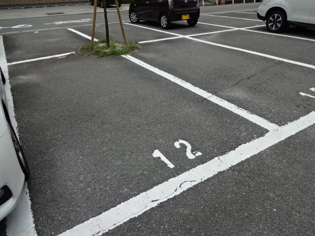 田寺グランドヒルズの駐車場