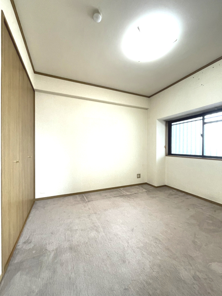 ダイアパレスロワイアル栗林公園の洋室