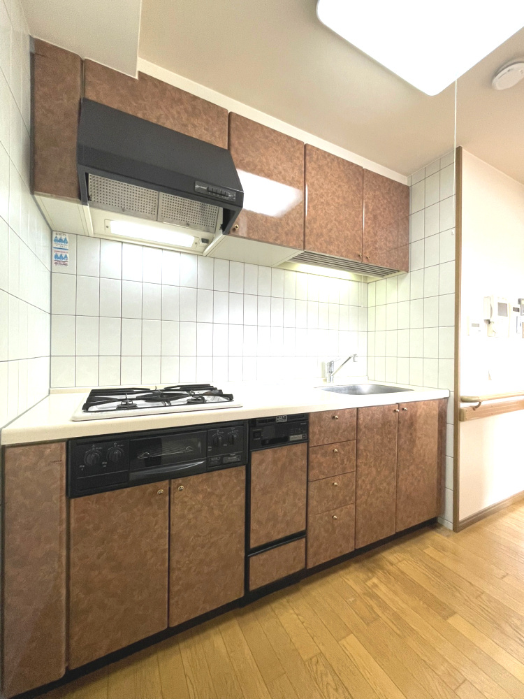 ダイアパレスロワイアル栗林公園のキッチン