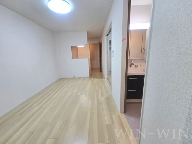 ベルフラワーの居間・リビング