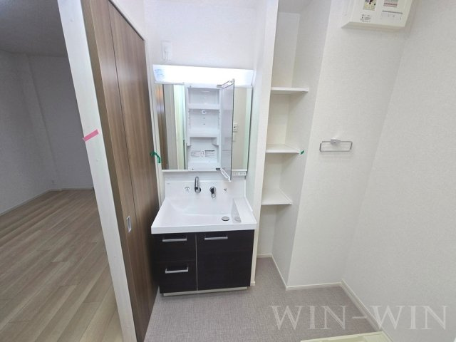 ベルフラワーの独立洗面台