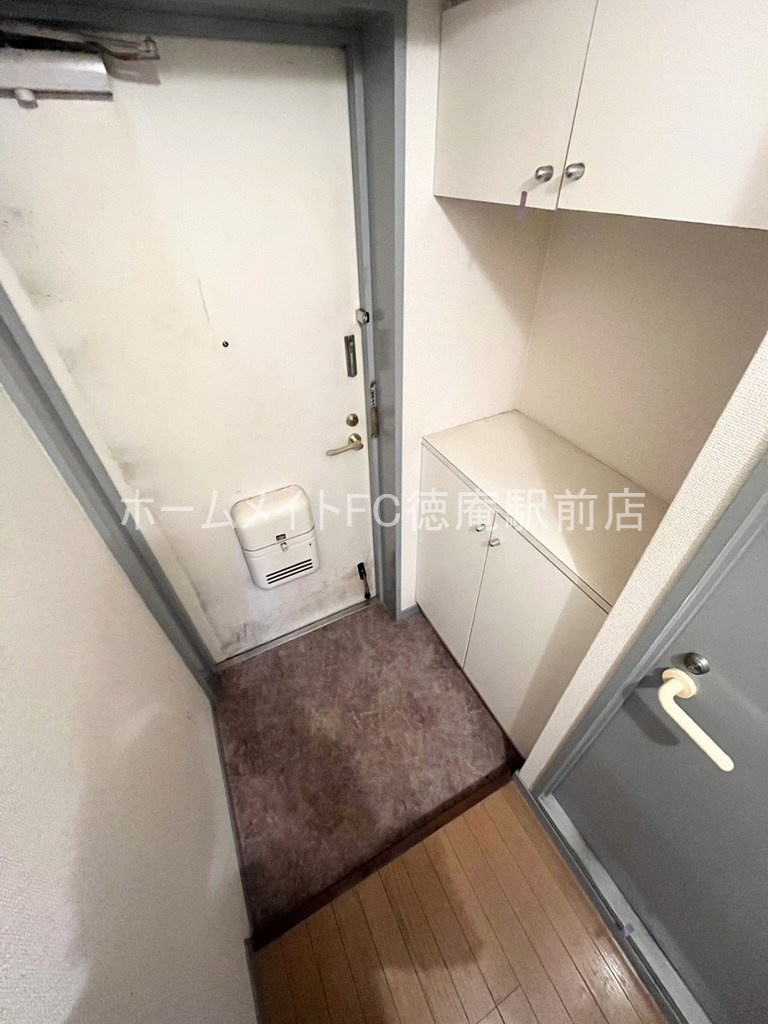 大阪市鶴見区横堤４丁目の賃貸マンションの玄関