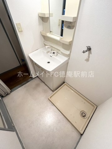 大阪市鶴見区横堤４丁目の賃貸マンションの洗面所