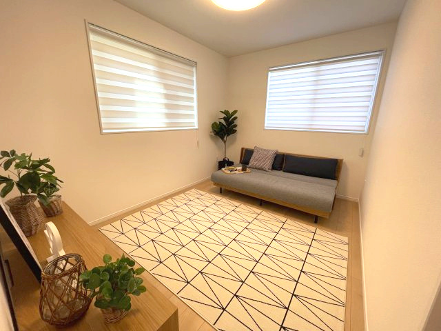 西区高須三丁目　№35425の居間・リビング|ＬＤＫ16.5帖