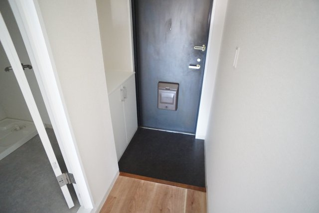 ファミーユ仁川の玄関