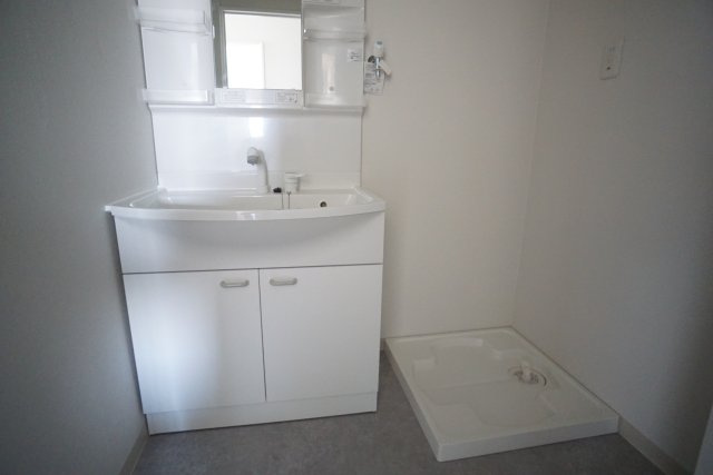 ファミーユ仁川の洗面所