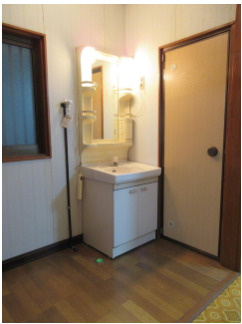 中古戸建　大東市南津の辺町（昭和45年築）の独立洗面台