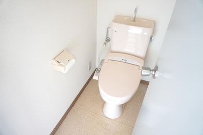 【トイレ】 | サンパーク戸祭 | 広めのトイレ！