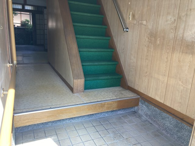 大宮田尻町の玄関