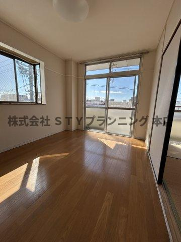 仲介手数料０円！青杏ビルの洋室