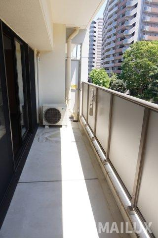 熊本市中央区新大江１丁目の賃貸マンションのバルコニー