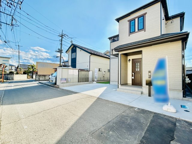 高崎市江木町の前面道路含む現地写真|閑静な住宅街◎車の通りも少ないので駐車もスムーズに楽々！！