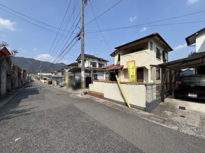 中古戸建　安佐北区安佐町くすの木台の前面道路含む現地写真