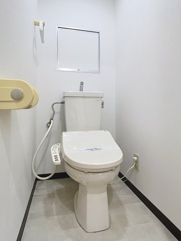 ＣＵＳＴＯＭ中島のトイレ|落ち着いたトイレです