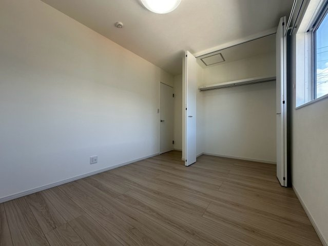 南国市大そね甲 　中古一戸建ての洋室