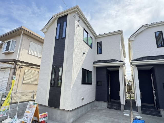 市川市南大野1丁目新築戸建【大野小学校：4分】の外観|2号棟外観・完成済み内覧可能です！