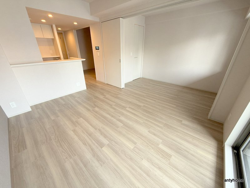 アーバネックス中崎町2　仲介手数料無料の居間・リビング