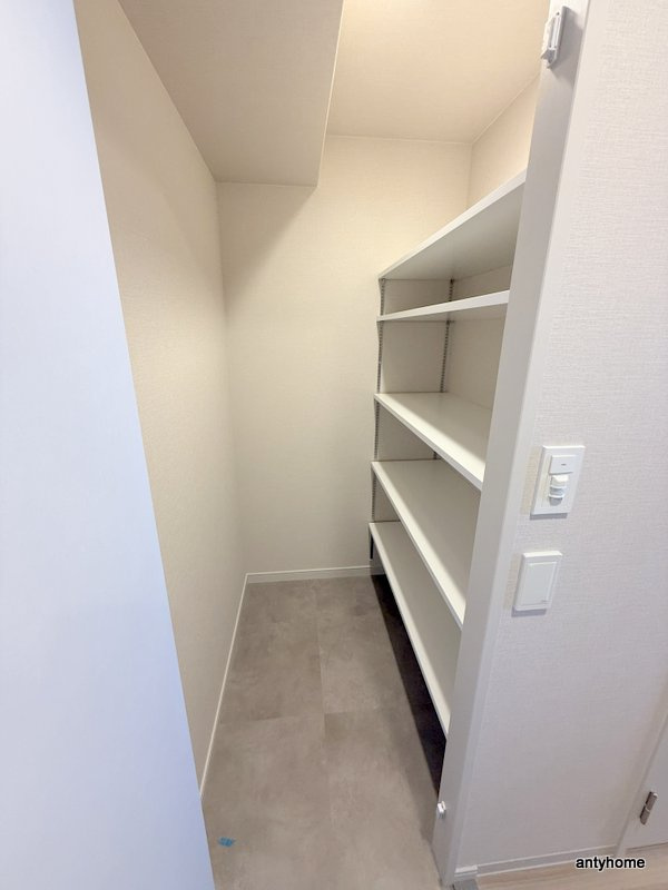 アーバネックス中崎町2　仲介手数料無料の収納