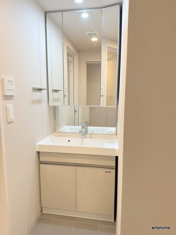 アーバネックス中崎町2　仲介手数料無料の洗面所