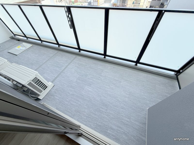 アーバネックス中崎町2　仲介手数料無料のバルコニー