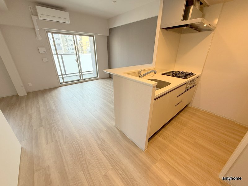 アーバネックス中崎町2　仲介手数料無料の居間・リビング