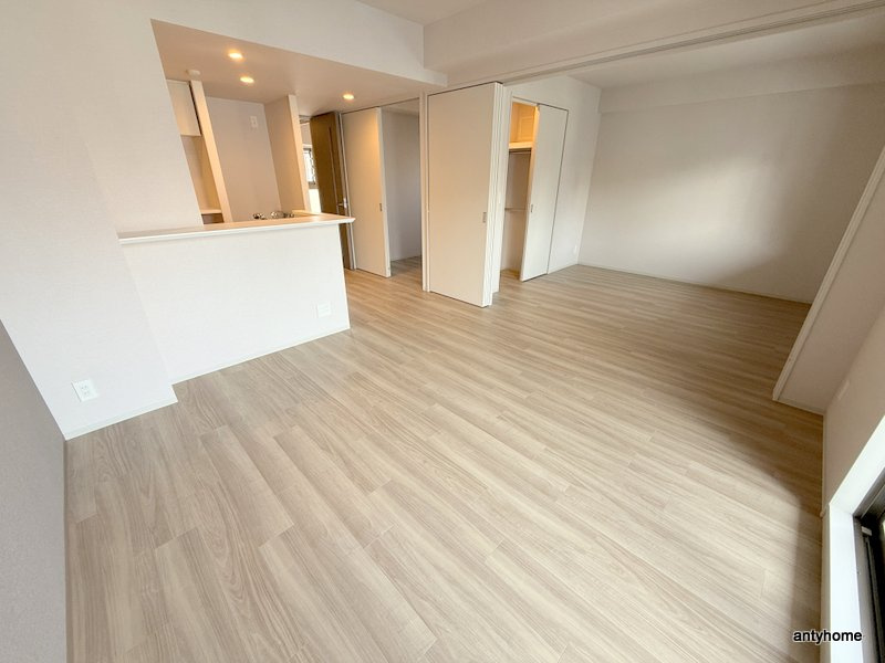 アーバネックス中崎町2　仲介手数料無料の洋室