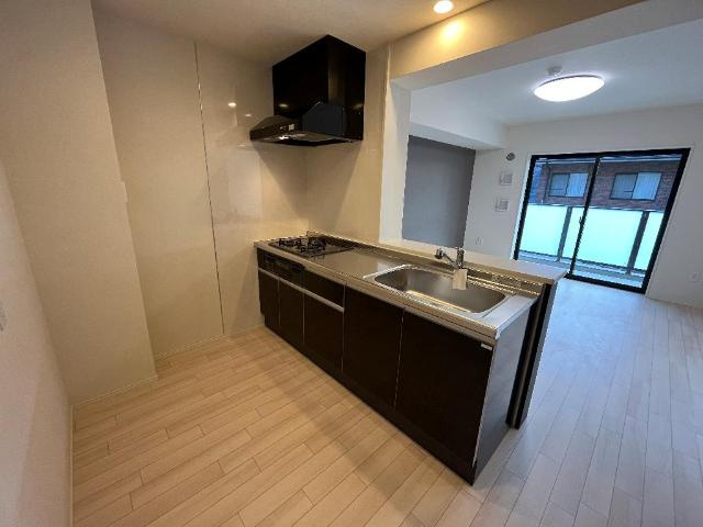 【キッチン】 | ＣＩＴＲＵＳ　ＴＲＥＥ | ◆初期費用最安値コミット！「もっとお得に賃貸」を叶えます♪
◆見積もりのセカンドオピニオンも開催中♪検討中の物件もお気軽に相談下さい。
※既にお申込み済みの場合はご遠慮下さい。
