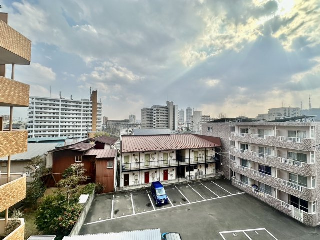 ライオンズガーデン新河原町の展望