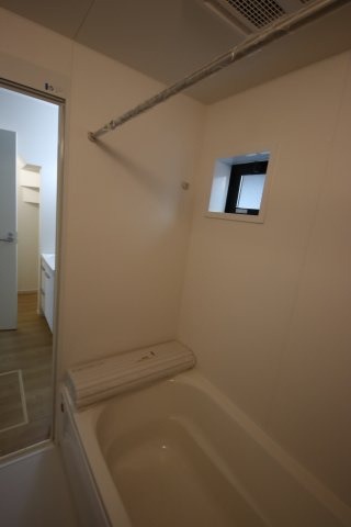 【浴室】 | 《仲介手数料無料》浦和区瀬ヶ崎５丁目34-17(全1戸)新築一戸建てケイアイグレース | 撮影日 2025年6月27日 15:30 晴れ