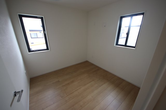 【洋室】 | 《仲介手数料無料》浦和区瀬ヶ崎５丁目34-17(全1戸)新築一戸建てケイアイグレース | 撮影日 2025年6月27日 15:30 晴れ