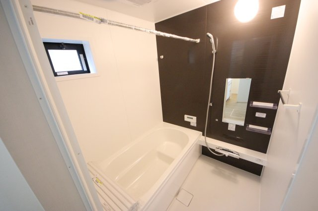 【浴室】 | 《仲介手数料無料》浦和区瀬ヶ崎５丁目34-17(全1戸)新築一戸建てケイアイグレース | 撮影日 2025年6月27日 15:30 晴れ