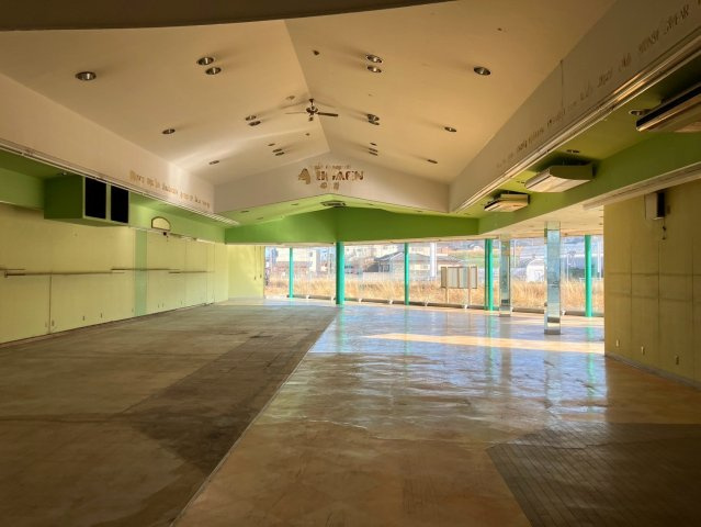 広沢町3丁目貸店舗のロビー