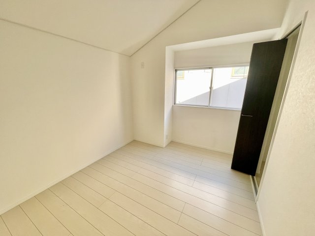 【中古戸建】前橋市下小出町の洋室