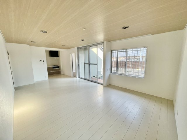 【中古戸建】前橋市下小出町の居間・リビング|■リビング