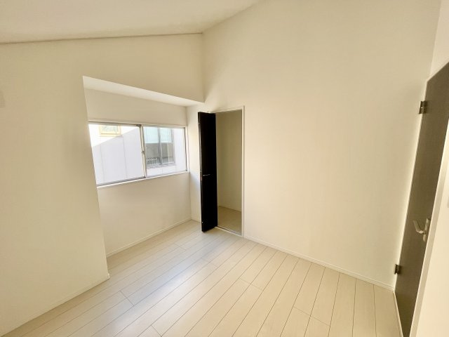 【中古戸建】前橋市下小出町の洋室|■洋室