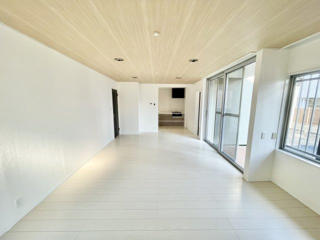 【中古戸建】前橋市下小出町の居間・リビング|■リビング