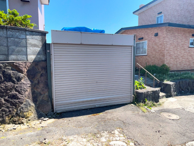 室蘭市白鳥台1丁目9-4戸建の駐車場
